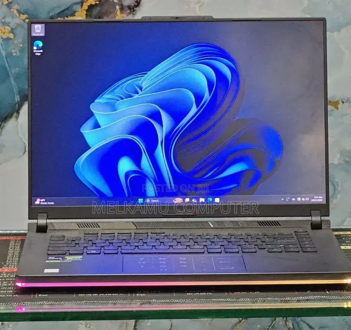 New Laptop Asus ROG Strix G16 32GB Intel Core i9 SSD 1T