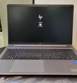 New Laptop HP ZBook Fury 17 G7 16GB Intel Core i7 SSD 512GB
