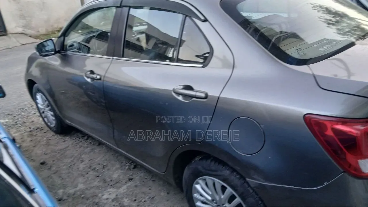 Suzuki Dzire 2022 Gray