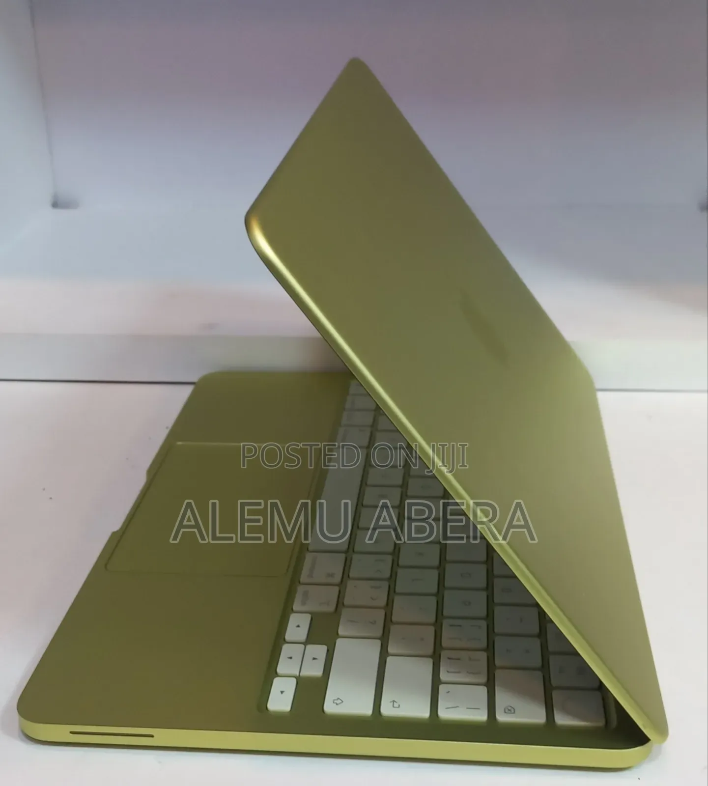New Laptop Apple MacBook Neo 2026 8GB SSD 512GB