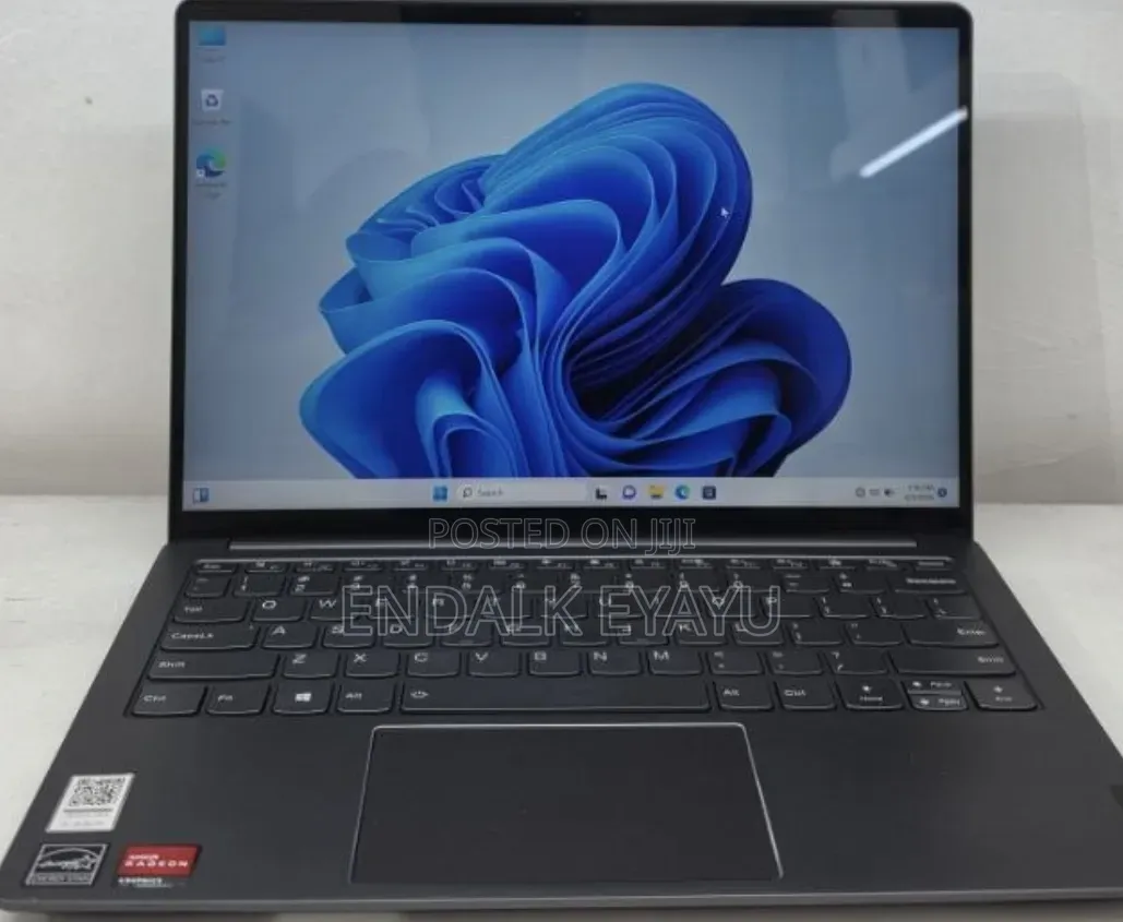 New Laptop Lenovo IdeaPad 1 16GB AMD Ryzen 7 SSD 512GB
