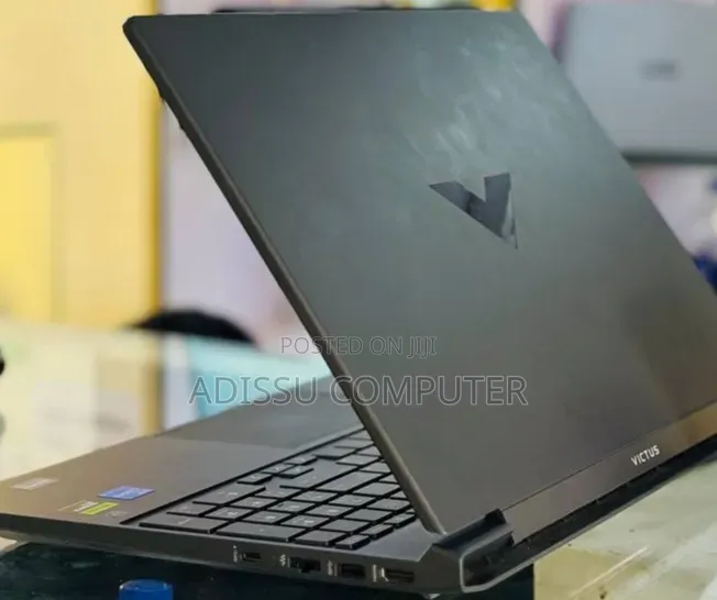 New Laptop HP Victus 15 16GB Intel Core i5 SSD 512GB