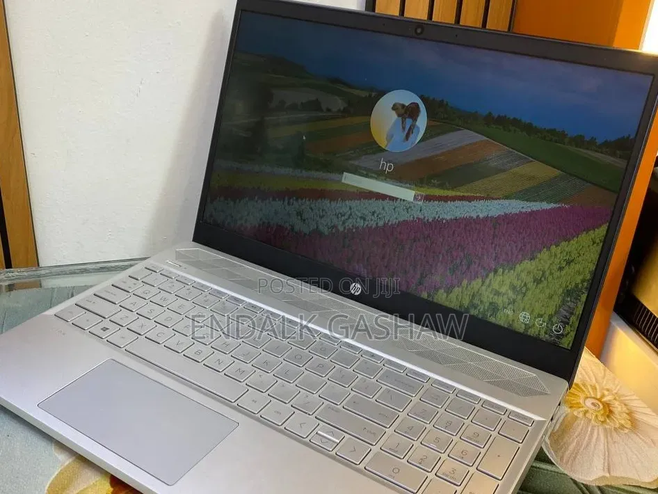 New Laptop HP Pavilion 15 8GB Intel Core i5 SSD 512GB