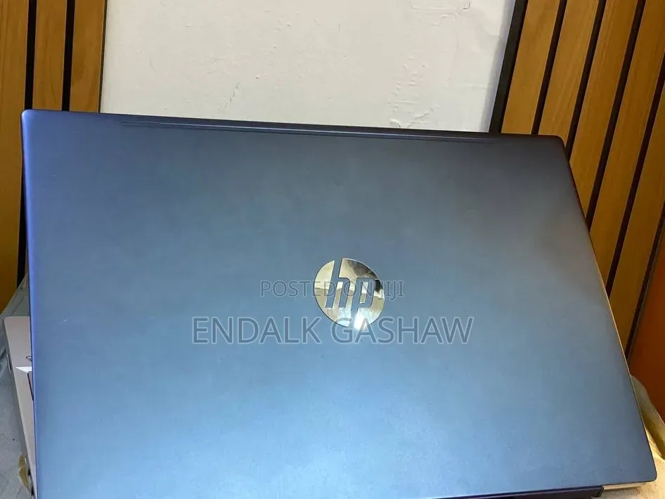 New Laptop HP Pavilion 15 8GB Intel Core i5 SSD 512GB