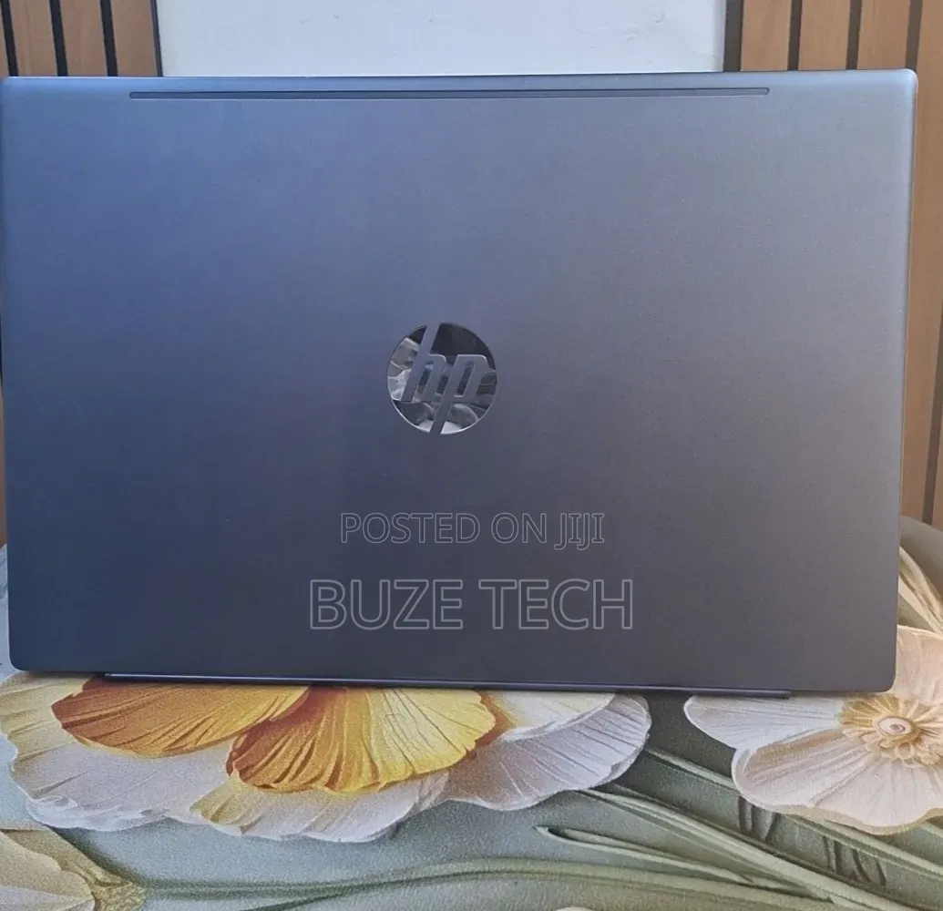 New Laptop HP Pavilion 15 8GB Intel Core i5 SSD 512GB