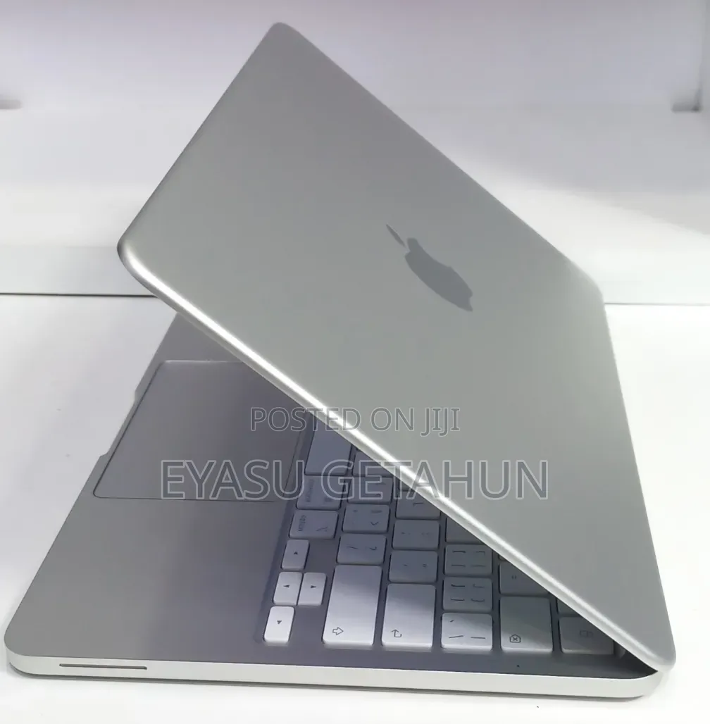 New Laptop Apple MacBook Neo 2026 8GB Intel SSD 256GB