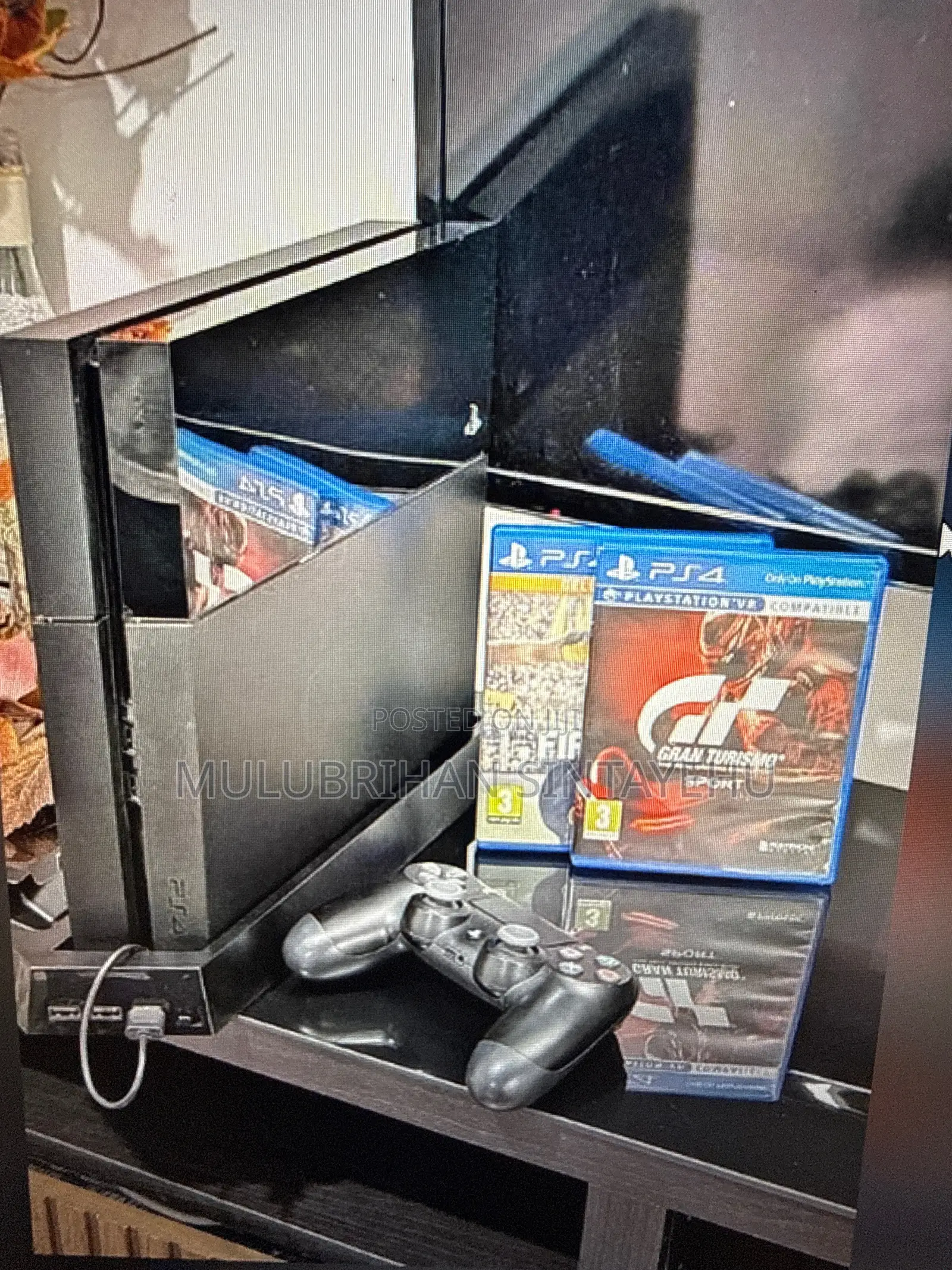 PS4 Fat, 2 Games, Cooling Stand, Charging Stations (UK Imported)