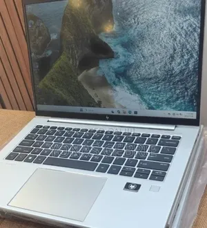 New Laptop HP 16GB AMD Ryzen 5 SSD 512GB