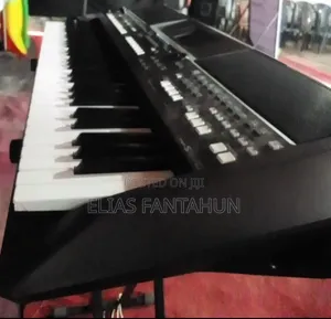 Yamaha 670 Keyboard