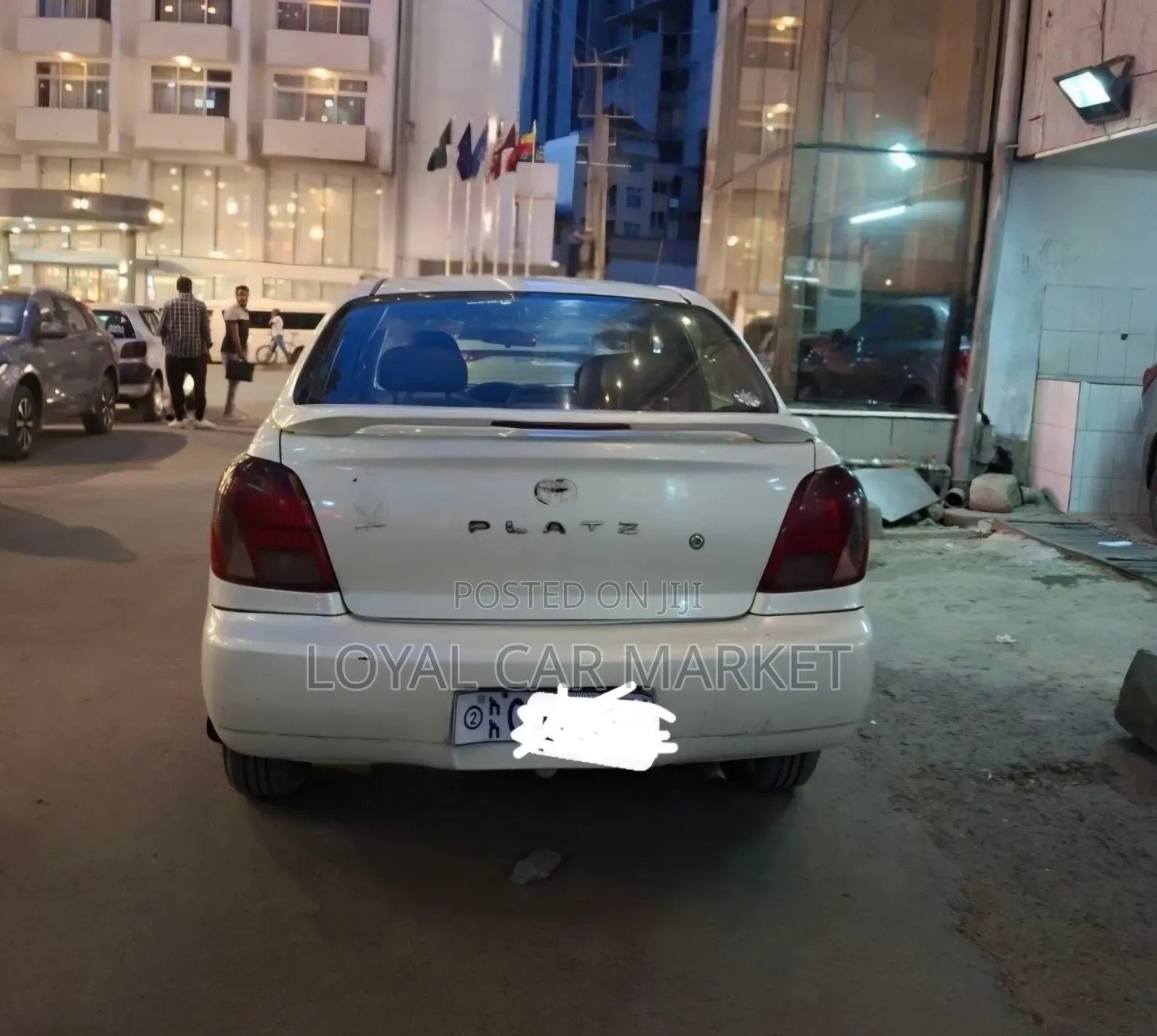 Toyota Platz 2002 White