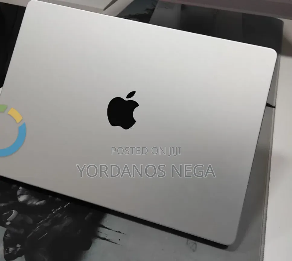 New Laptop Apple MacBook Pro 2024 M4 16GB Apple M4 Pro SSD 512GB