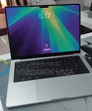 New Laptop Apple MacBook Pro 2024 M4 16GB Apple M4 Pro SSD 512GB