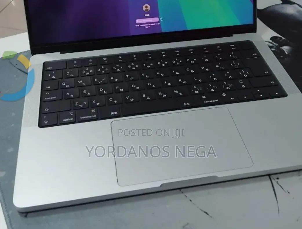 New Laptop Apple MacBook Pro 2024 M4 16GB Apple M4 Pro SSD 512GB