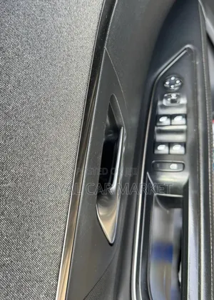 Peugeot 5008 2020 Gray