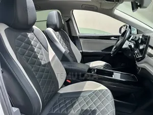 Volkswagen ID.6 2022 White