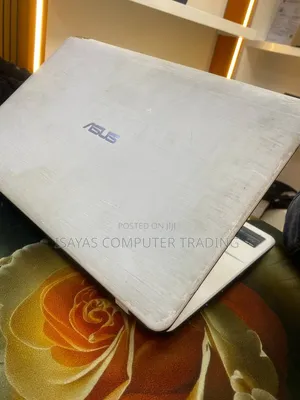 Laptop Asus 1015E 12GB Intel Core i3 HDD 500GB