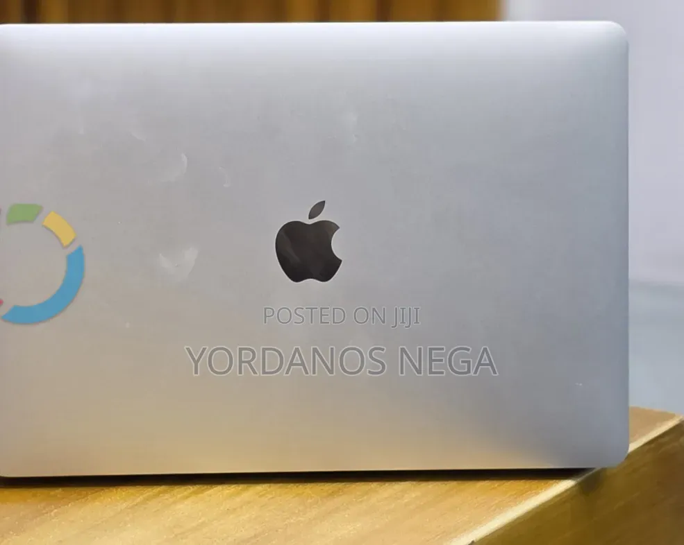 New Laptop Apple MacBook Air 2020 M1 8GB Apple M1 SSD 256GB