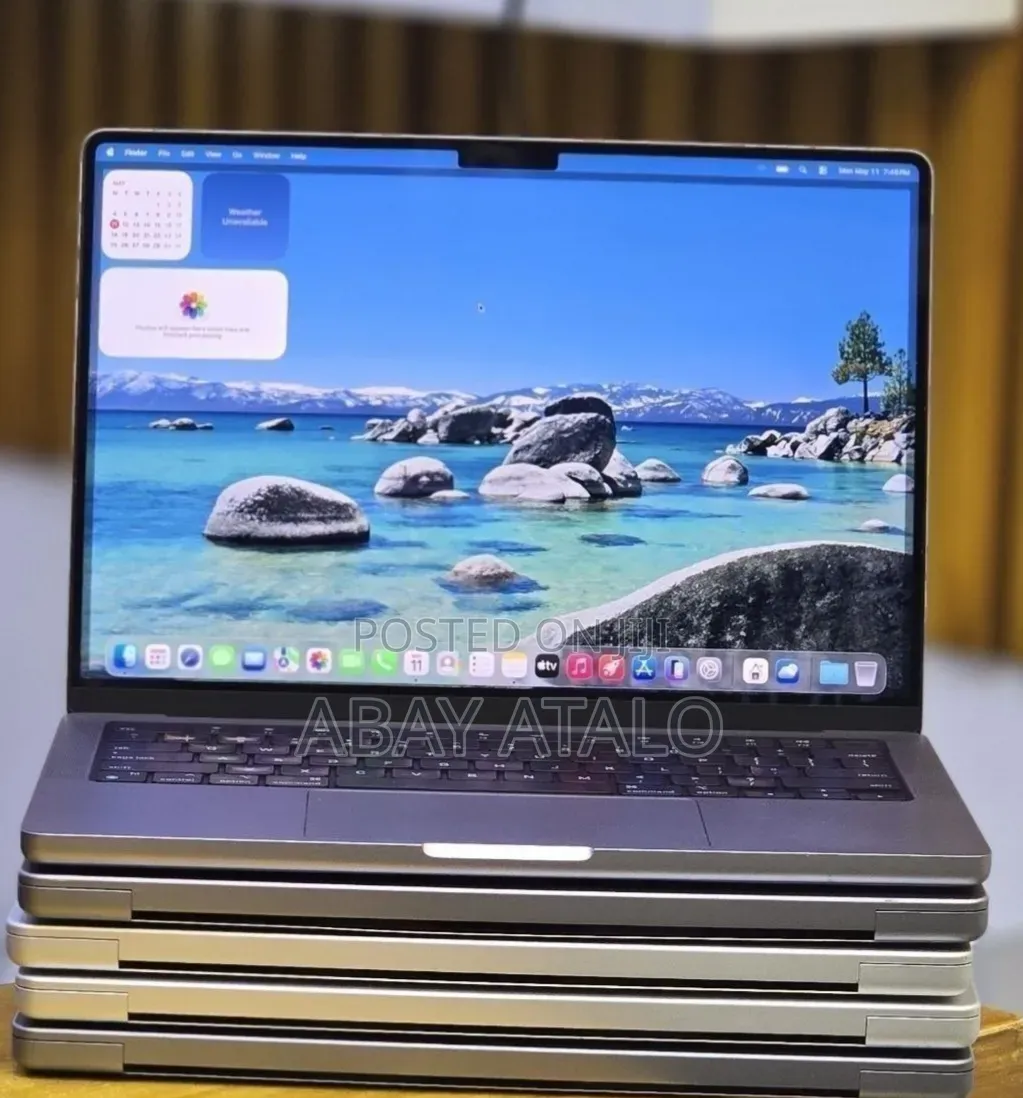 New Laptop Apple 16GB Apple M1 Pro SSD 512GB