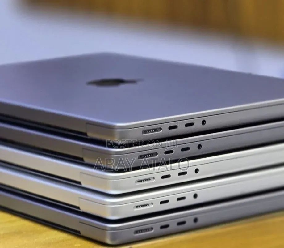 New Laptop Apple 16GB Apple M1 Pro SSD 512GB
