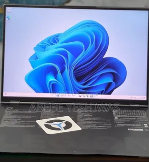 New Laptop Lenovo Legion Y740 32GB AMD Ryzen 9 SSD 1T