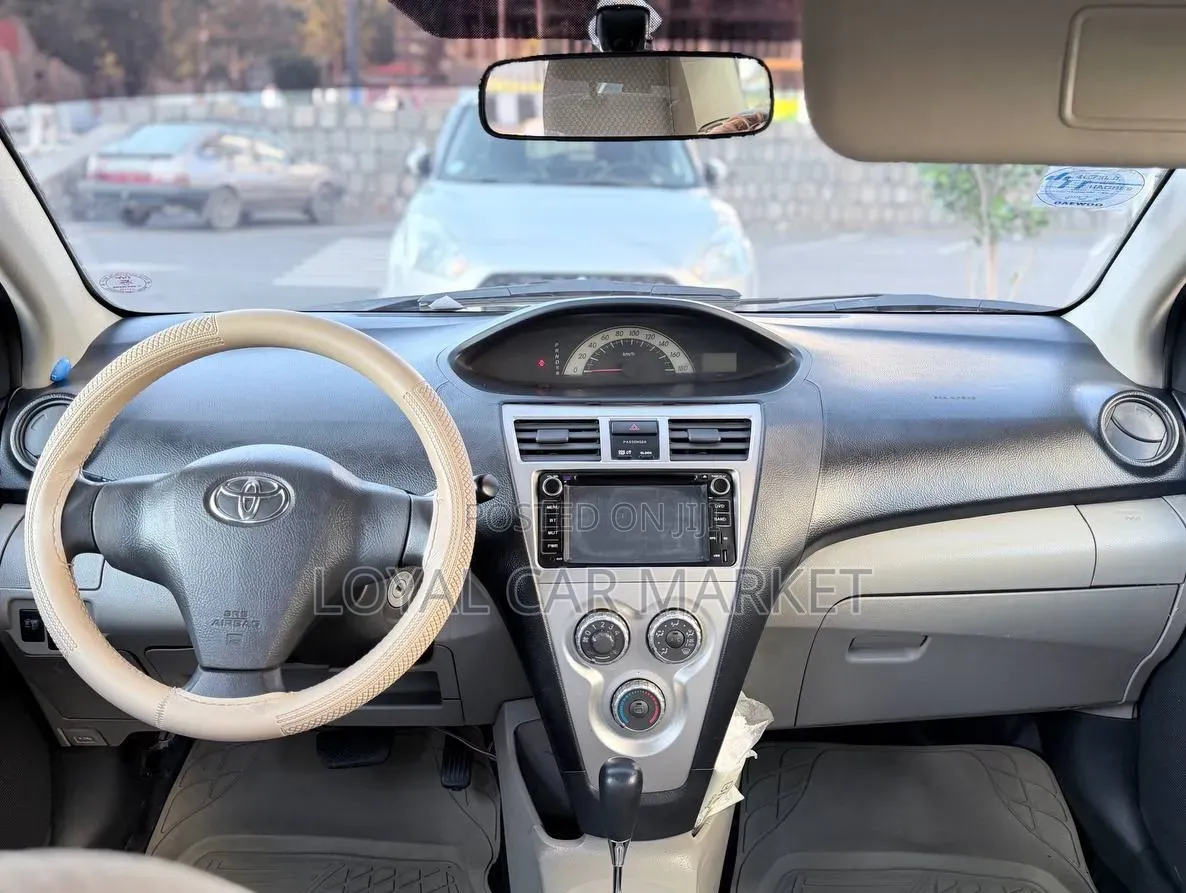 Toyota Yaris 2008 Green