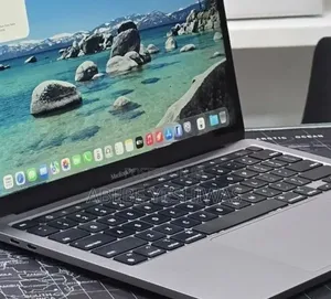 New Laptop Apple MacBook Pro 2020 M1 16GB Apple M1 Pro SSD 256GB