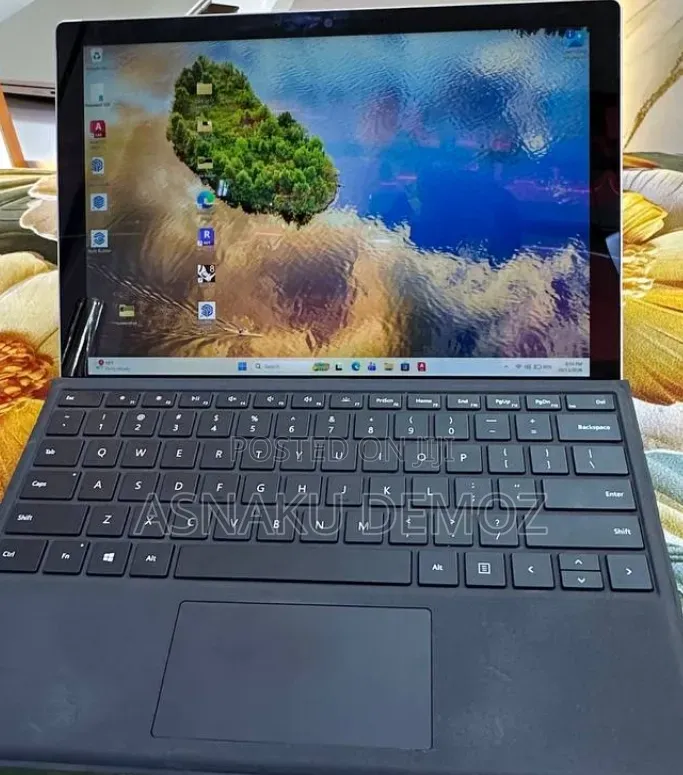 New Laptop Microsoft Surface Pro 7 16GB Intel Core i7 SSD 512GB