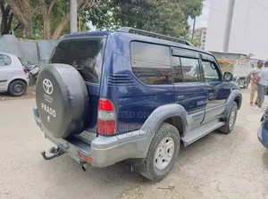Toyota Land Cruiser 90 1997 Blue