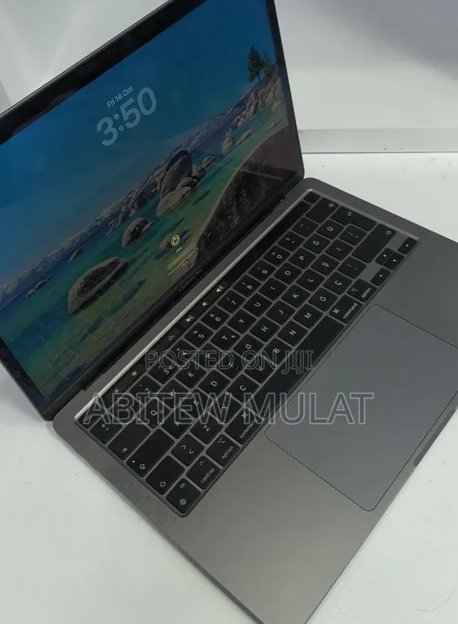 New Laptop Apple MacBook Pro 2020 M1 8GB Apple M1 SSD 256GB