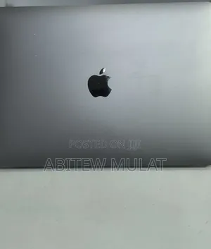 New Laptop Apple MacBook Pro 2020 M1 8GB Apple M1 SSD 256GB