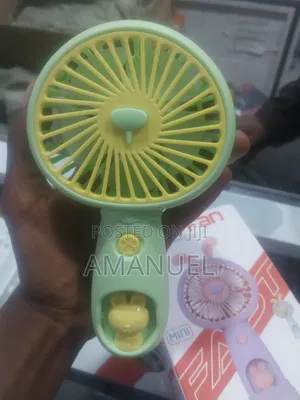 USB Mini Fan Featuring a Cute Rabbit Design