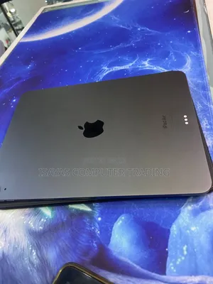 New Apple iPad (2025) 128 GB