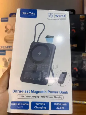 Haino Teko W1701 Ultra-Fast Magnetic Power Bank.