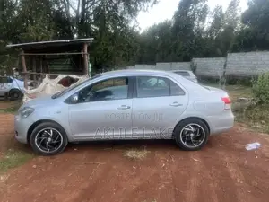 Toyota Yaris 1.3 VVT-i 2008 Gray