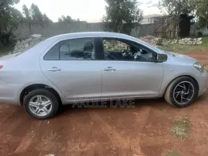 Toyota Yaris 1.3 VVT-i 2008 Gray