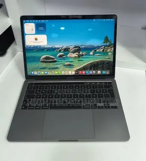 New Laptop Apple MacBook Pro 2021 M1 8GB Apple M1 SSD 256GB