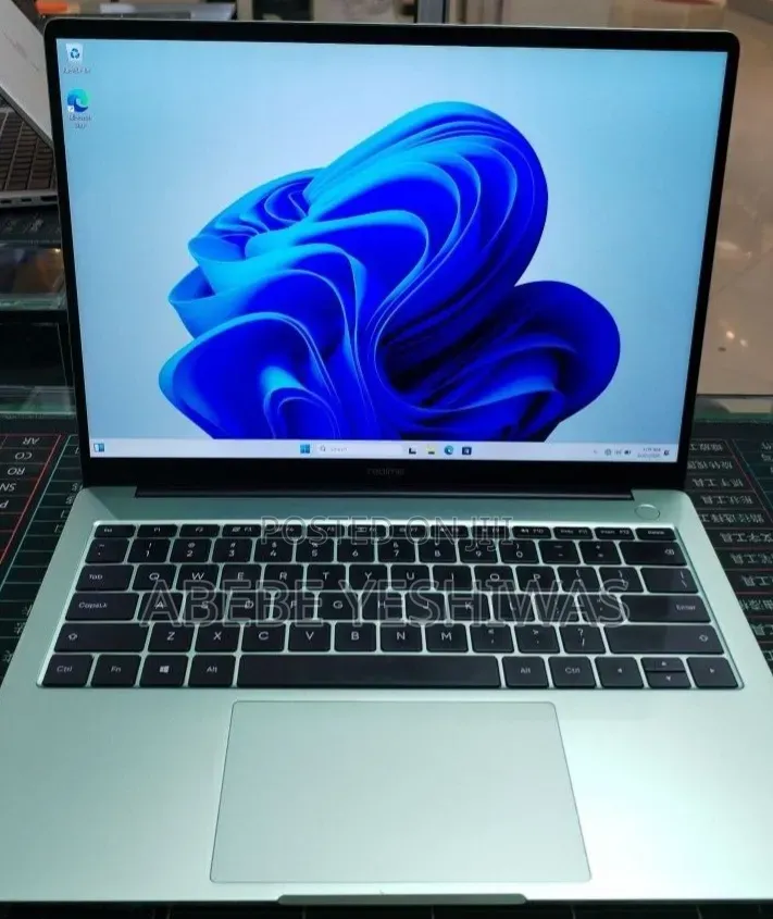 New Laptop HP 14-dq1025cl 16GB Intel Core i5 SSD 512GB