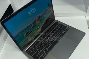 New Laptop Apple MacBook Pro 2020 M1 8GB Apple M1 SSD 256GB