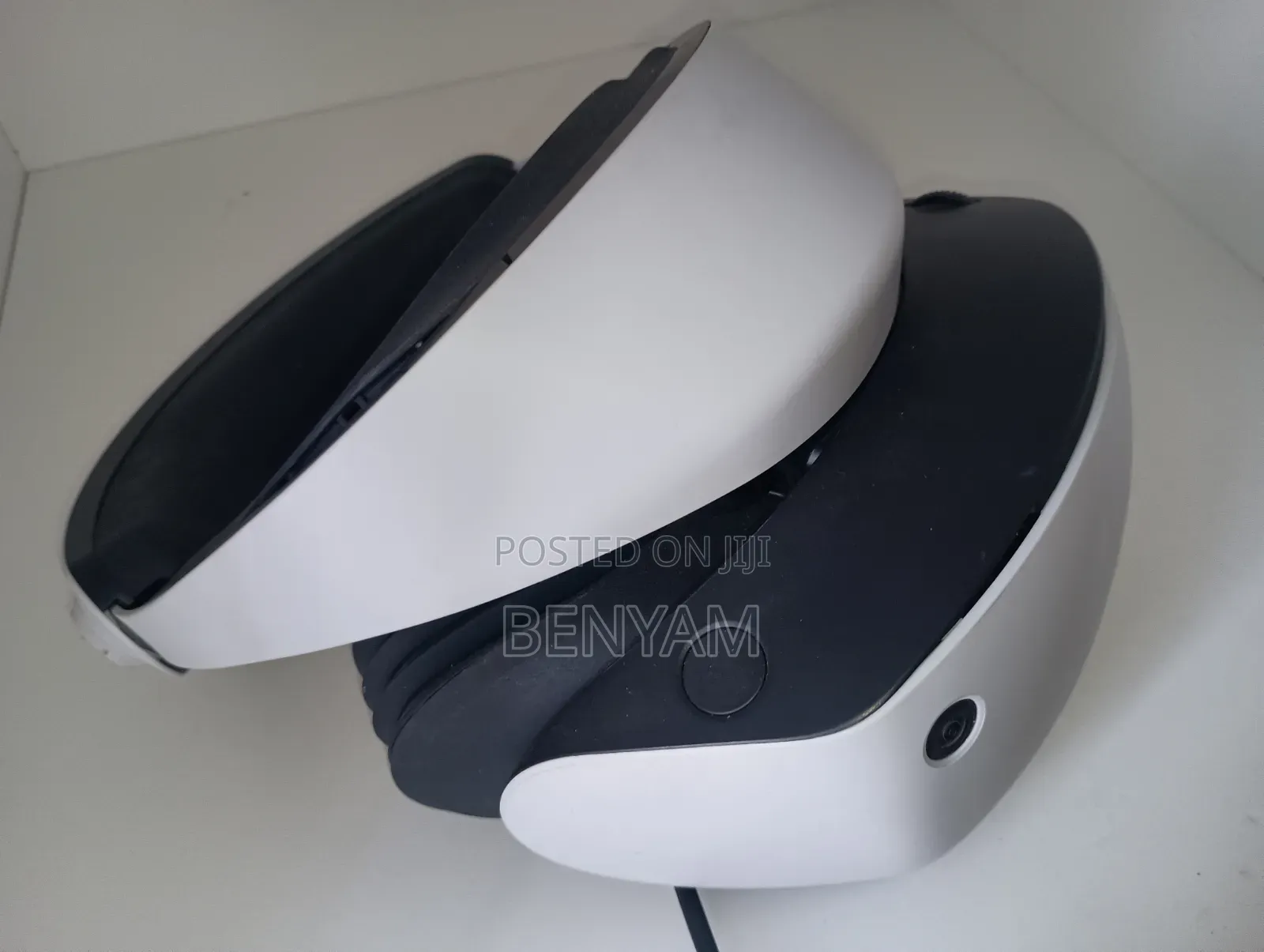PlayStation 5 PSVR2 ( Controllers Not Included , Works With Any)