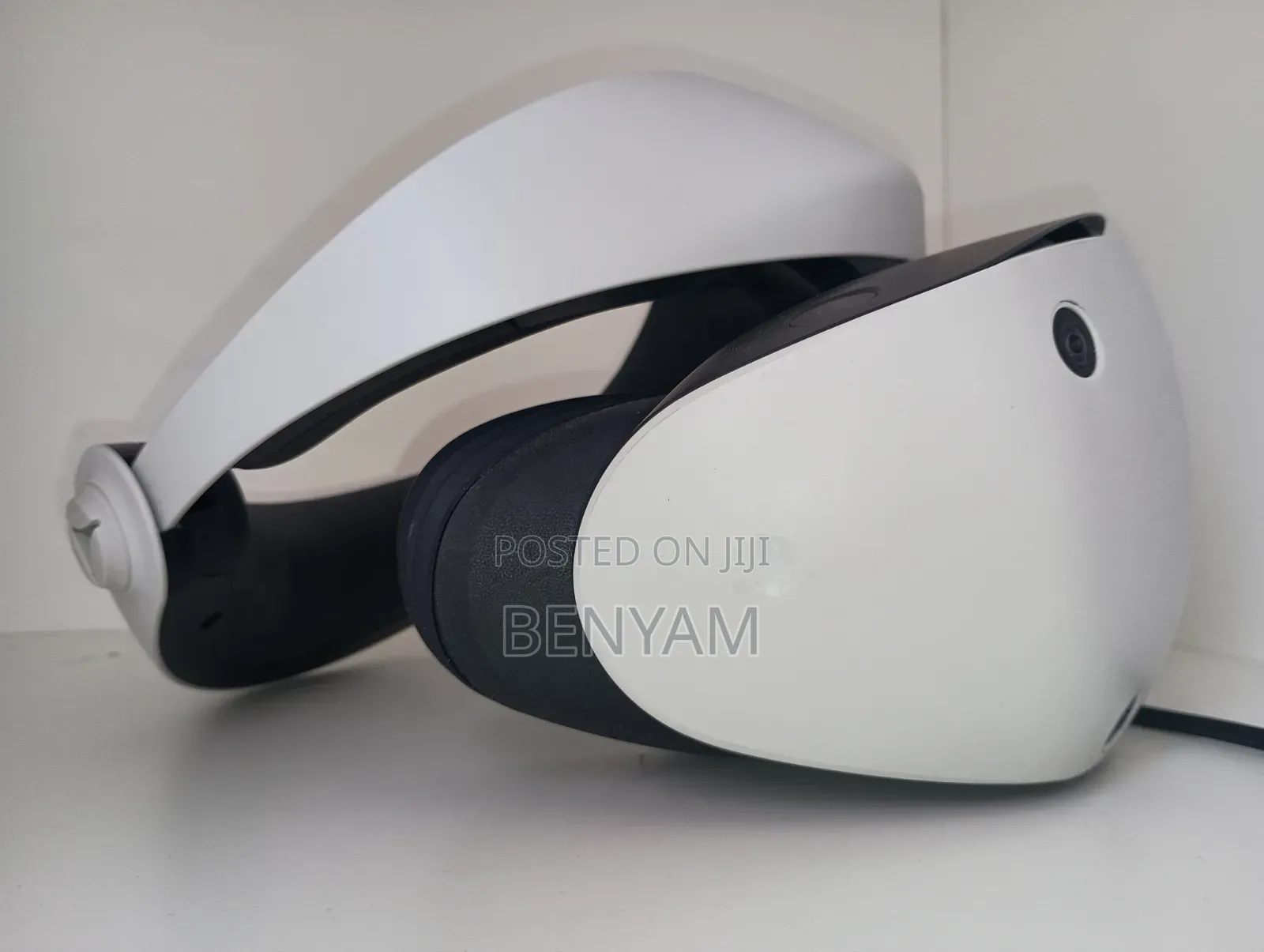 PlayStation 5 PSVR2 ( Controllers Not Included , Works With Any)