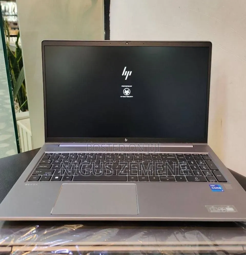 New Laptop HP ZBook Power G7 16GB Intel Core i7 SSD 512GB