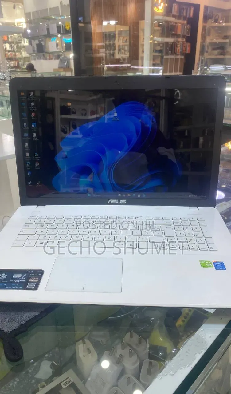 New Laptop Asus 12GB Intel Core i3 HDD 500GB