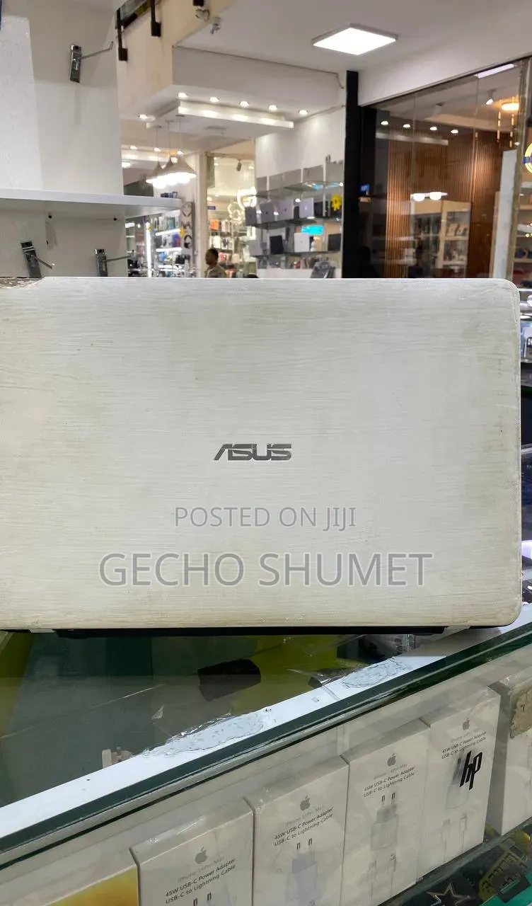 New Laptop Asus 12GB Intel Core i3 HDD 500GB