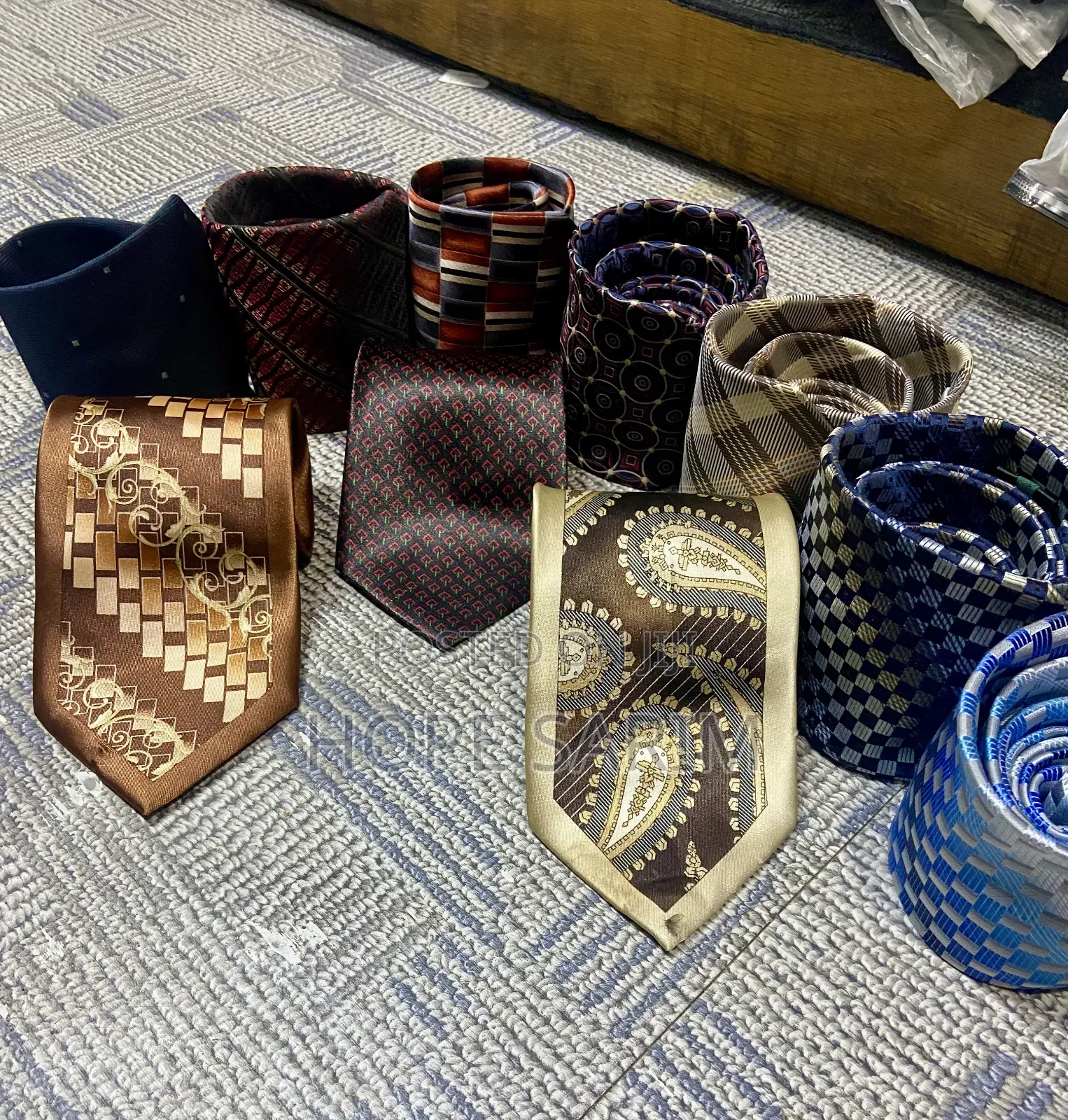 ፕሪሚየም የሐር ክራቫት (Premium Luxury Men's Tie)