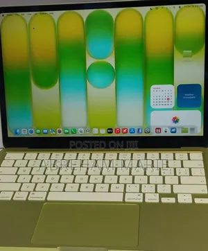 New Laptop Apple MacBook Neo 2026 8GB Intel Core i5 SSD 512GB