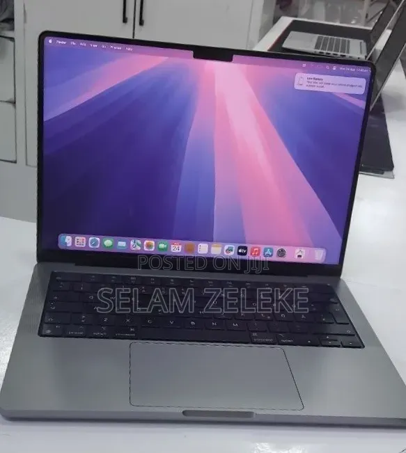 New Laptop Apple MacBook Pro 2021 M1 32GB Apple M1 Pro SSD 512GB