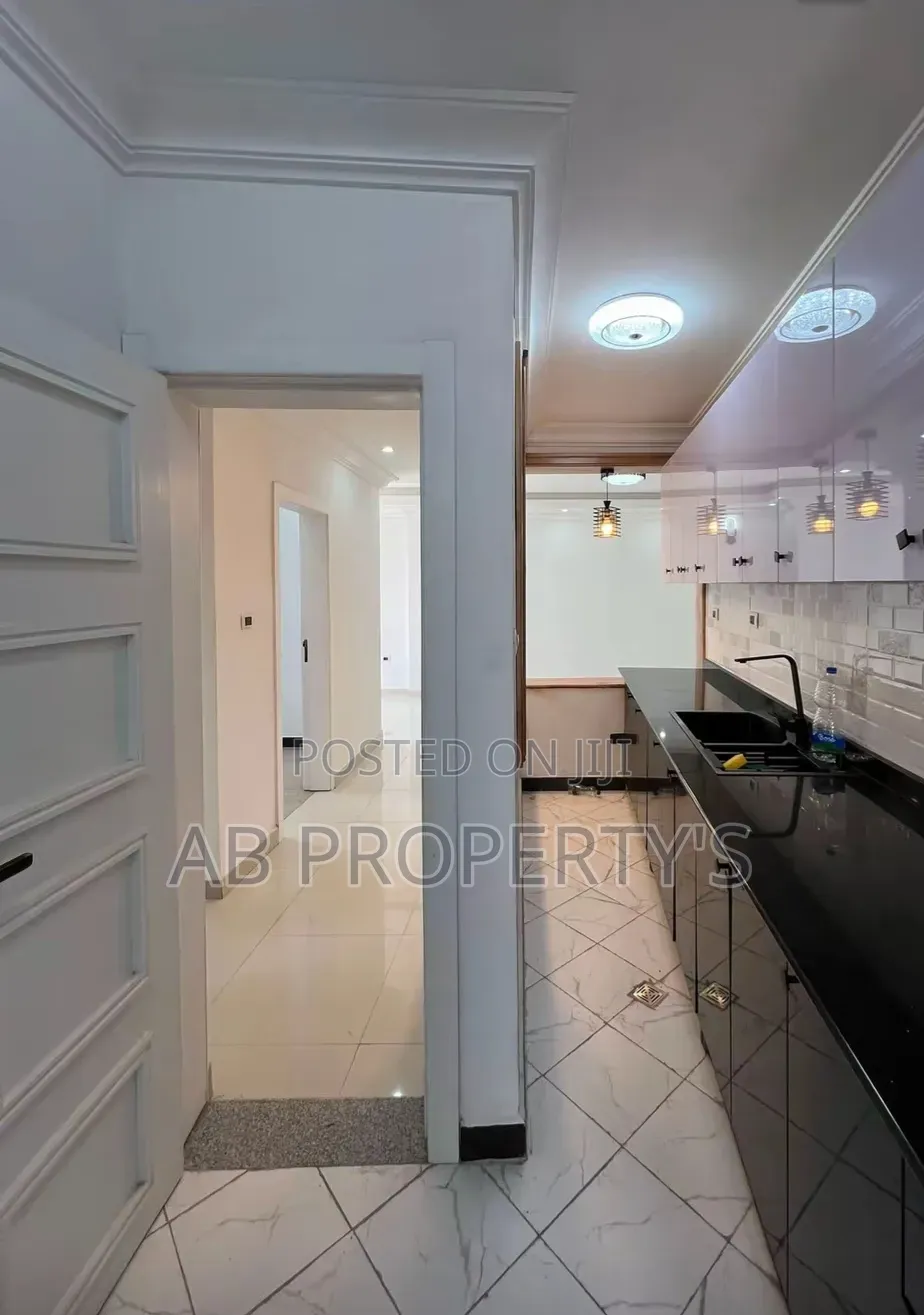 2bdrm Apartment in 24 መገናኛ, Yeka for sale