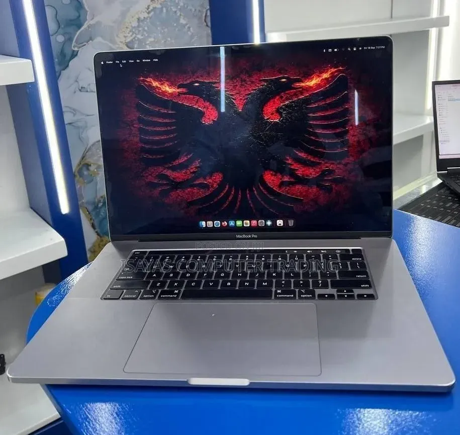 New Laptop Apple MacBook Pro 2019 16GB Intel Core i9 SSD 1T