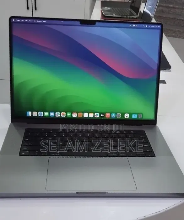 New Laptop Apple MacBook Pro 2021 M1 Max 32GB Apple M1 Max SSD 1T