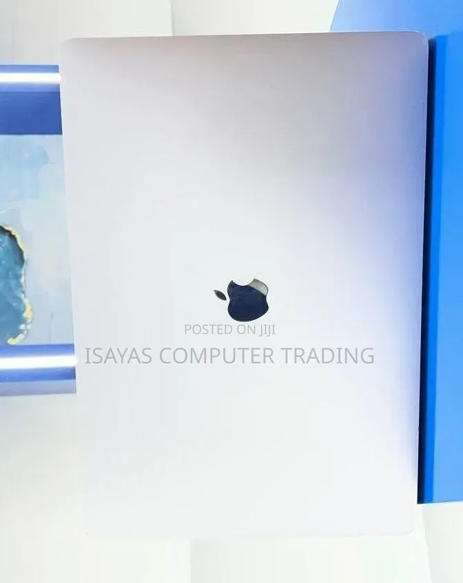 New Laptop Apple MacBook Pro 2019 16GB Intel Core i9 SSD 1T